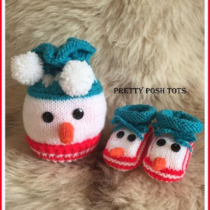 Snazzy snowman hat and bootee set