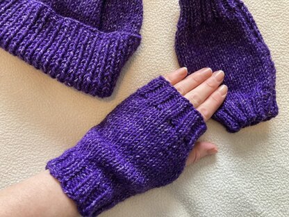 Simple Hat & Wrist Warmers