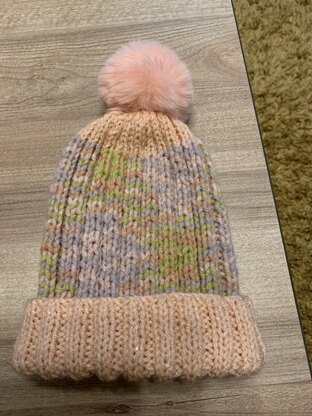 Peach Hat for Ellie 