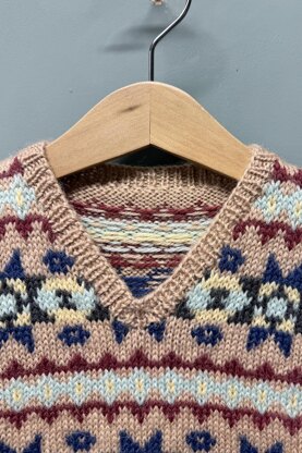 Junior Wartime Farm Sleeveless Pullover