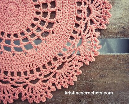 Peachy Peaks Doily Written Pattern