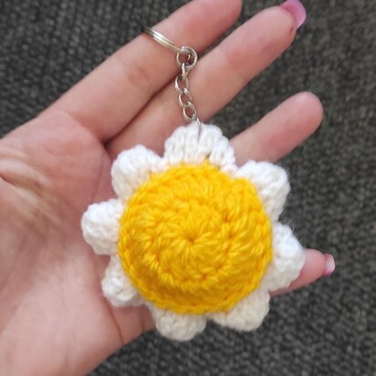 Daisy Keychain