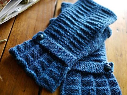 Kiltie Fingerless Mitts