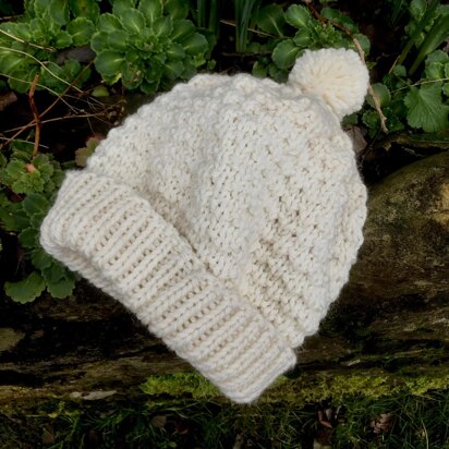 Pluen Eira Hat - knitting pattern