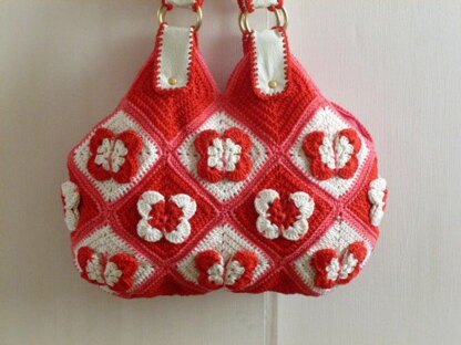 Crocheted Handbag BARBOLETTA
