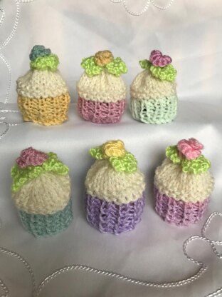 DK Knitting Pattern Mini Sweet Cupcake Easter chocolate egg cover