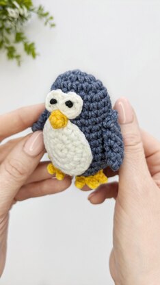 Crochet penguin pattern, easy crochet amigurumi animal, crochet plush pattern