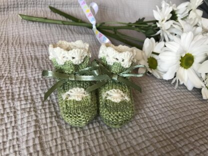 Daisy Chain Booties