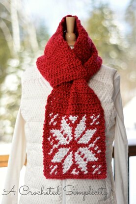 Snowflake Keyhole Scarf