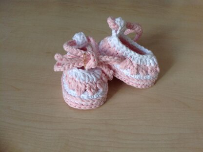 Summer Baby Bootie & Sandal & Crown & Hat Set N 207