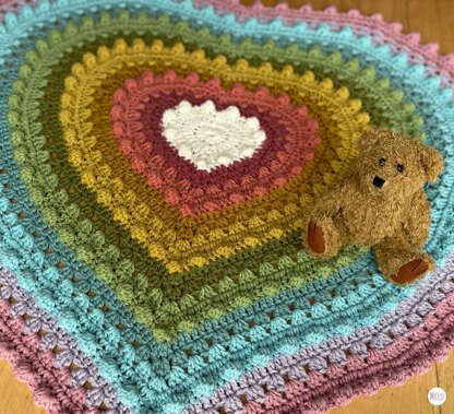 Bobblina Heart Blanket