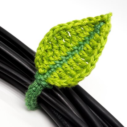 Leaf Cable Tie Crochet Pattern