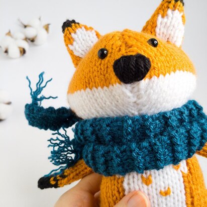 Harlow the Fox - Toy Knitting Pattern