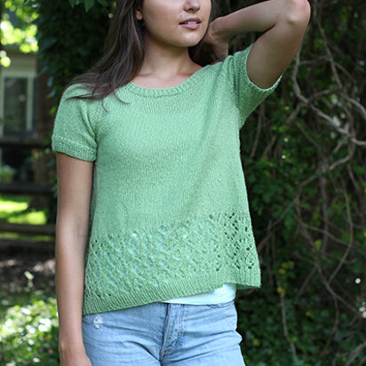 Miss Molly Finn Top in Universal Yarn Finn - Downloadable PDF