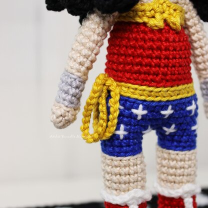 Wonder Woman-Inspired Amigurumi Crochet Pattern – Digital PDF Fanart
