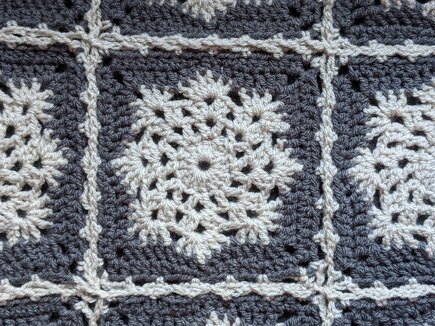 Snowflake granny square blanket #1