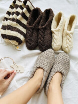 Double slippers set