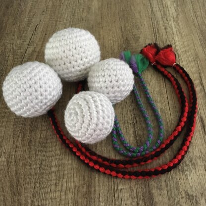 Easy DIY Crochet Poi Balls