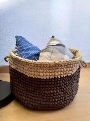 Dip Edge Crochet Basket