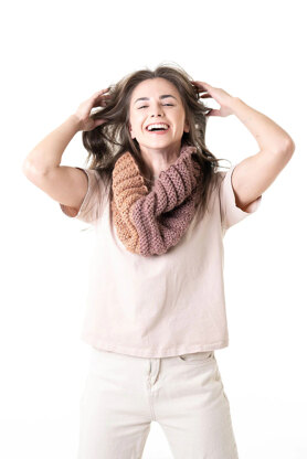 Welted Rib Cowl in Lion Brand Basic Stitch Anti Microbial Thick&Quick - M23003BSAMTQ - Downloadable PDF