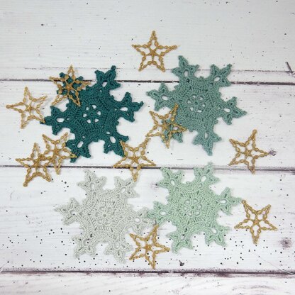 Christmas Snowflake Coaster and Garland