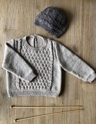 Everleigh Sweater and Hat - Bc100