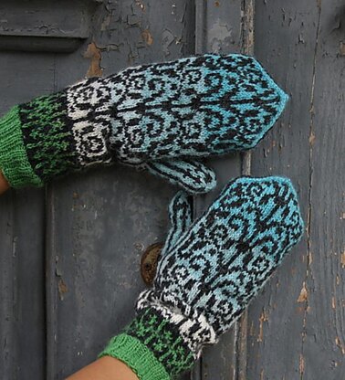 Ironwork Mittens