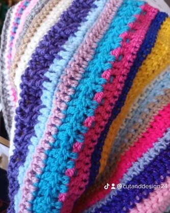 Higglegy piggledy crocheted blanket