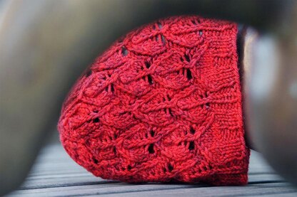 Bleeding Hearts Hat