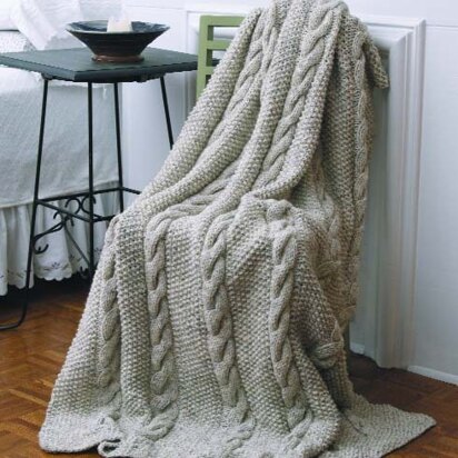 Natural Cables Throw in Lion Brand Wool-Ease Chunky - 20268