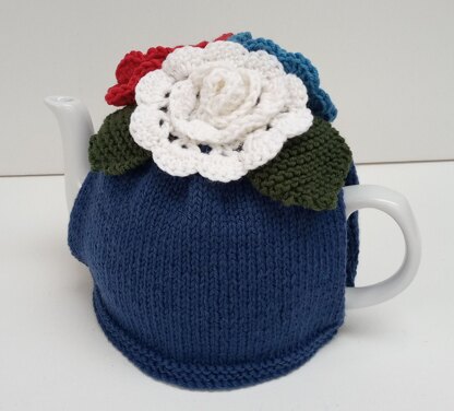 Jubilee Summer Roses tea cosy