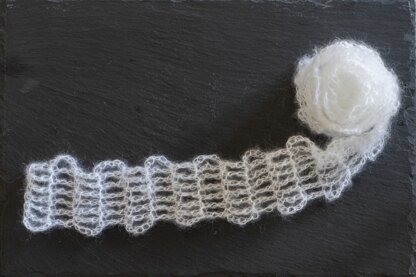 Mohair Scalloped Stripes Headband