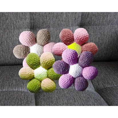 Crochet Pattern Flower Pillow!