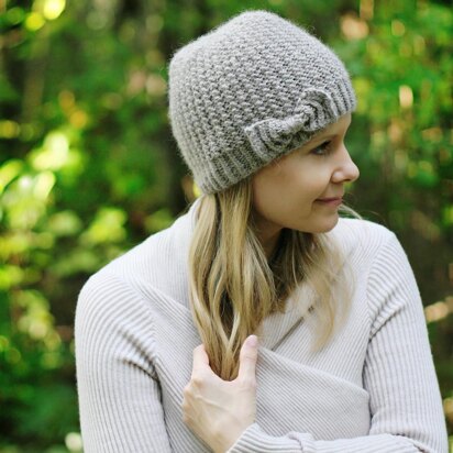 "Bow"tiful Beanie