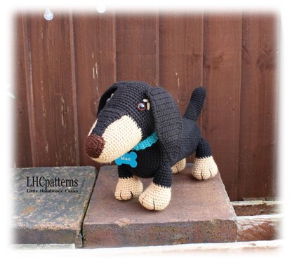 Dachshund Dog Crochet Pattern