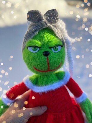 Miss Grinch knitting pattern.