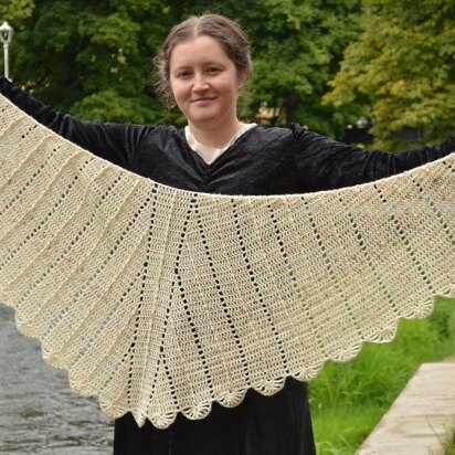 Lark wings shawl