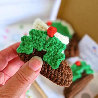 Christmas Pudding Baby Booties