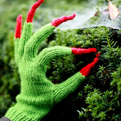 Witchy Hands in Lion Brand Vanna's Choice - L0609 - knitting pattern