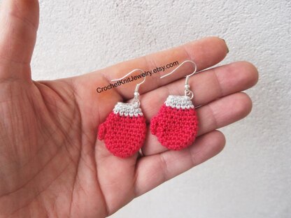 Mitten earrings