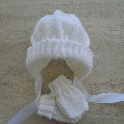 Easy Baby Bonnet And Mittens Set - knitting pattern