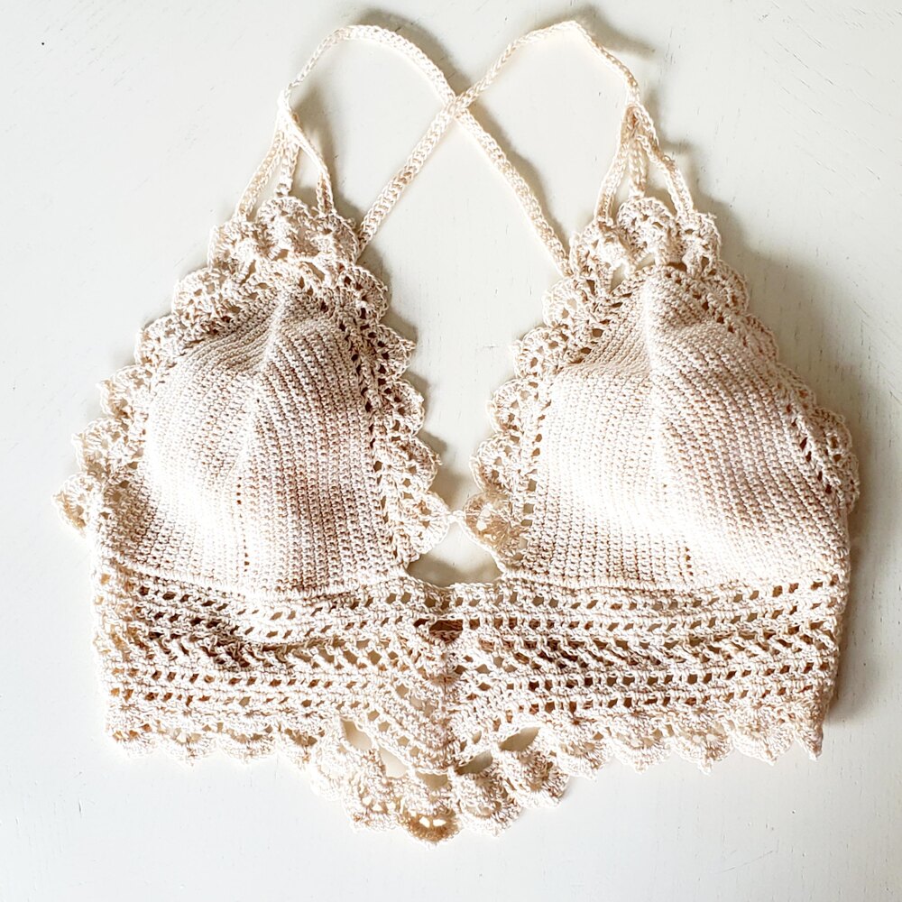 Sandlide Bralette Crochet pattern by Lēlē Stern