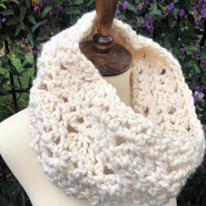 Charisma Cowl