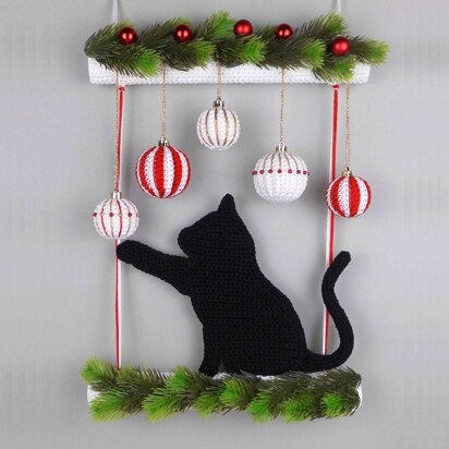 Little chubby Christmas cat - hanging decoration instead of a door wreath