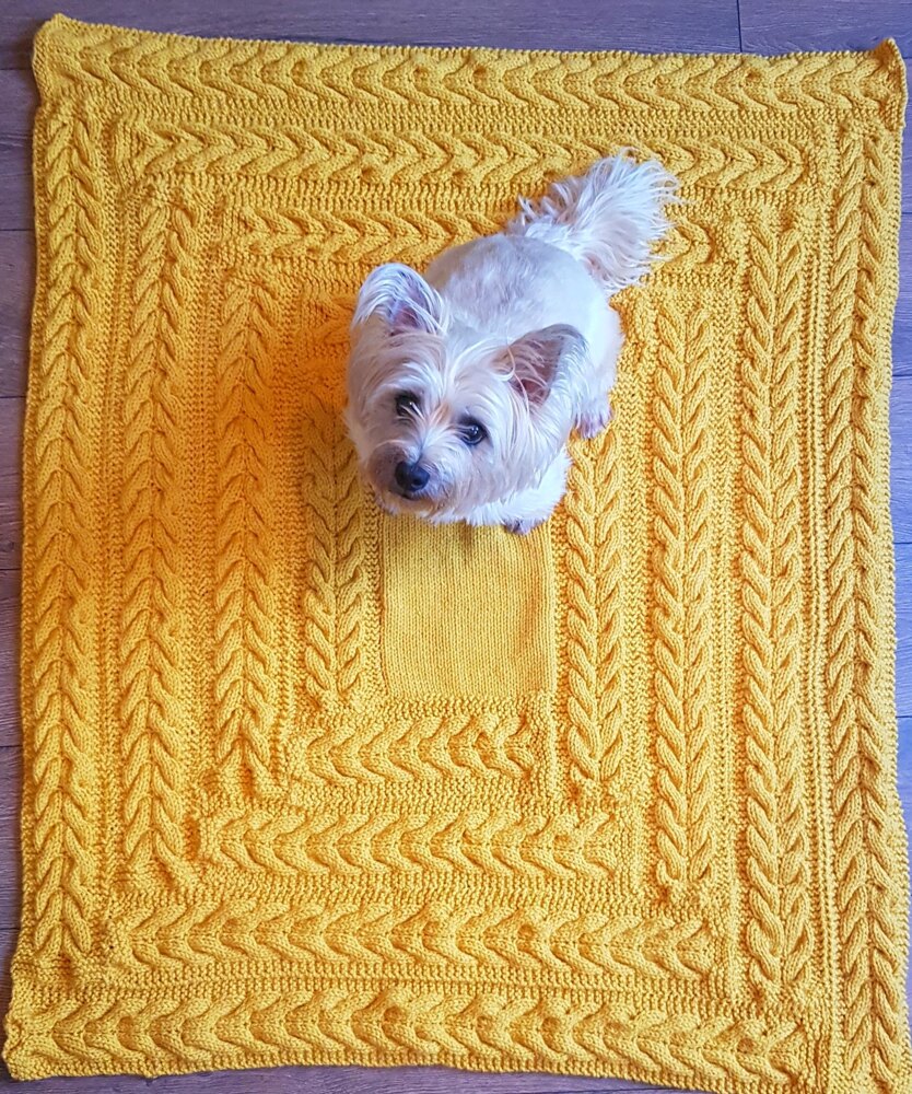 Labyrinth outlet baby blanket