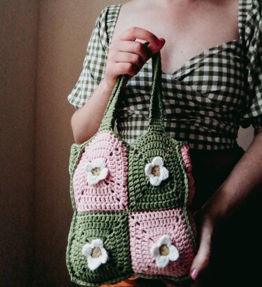 Daisy Checkerboard Bag