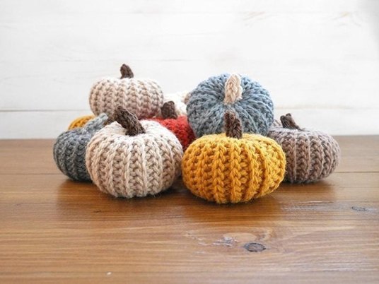 7 crocheted home decor patterns to fall for