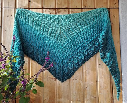 Flat Triangular Scarf "Gaia"