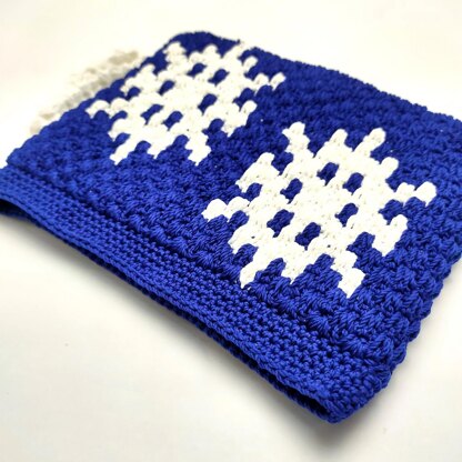 Snowflake Pouch with Wristlet