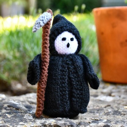 Halloween Grim Reaper Doll Knitting Pattern - Toy Knitting Pattern